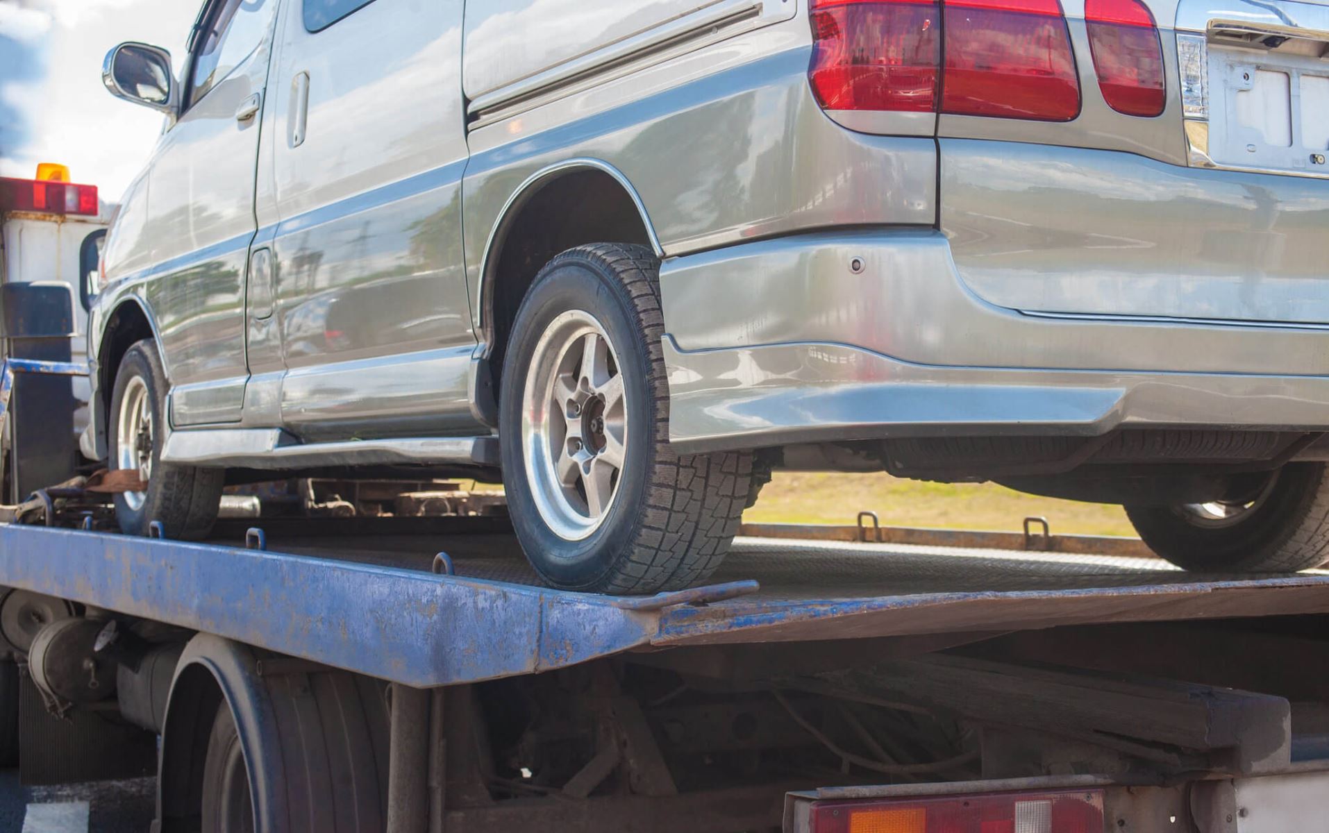 How to Prepare for When Your Car is Being Towed