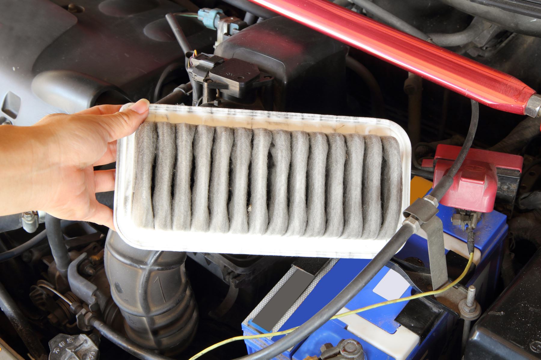 How a Dirty Air Filter Affects Performance