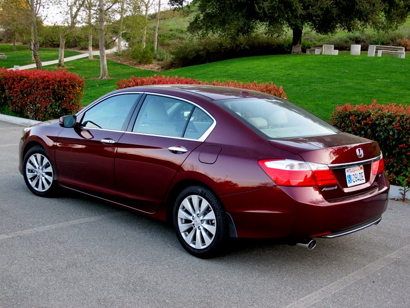 Best Cars for Pets 2014 - Honda Accord